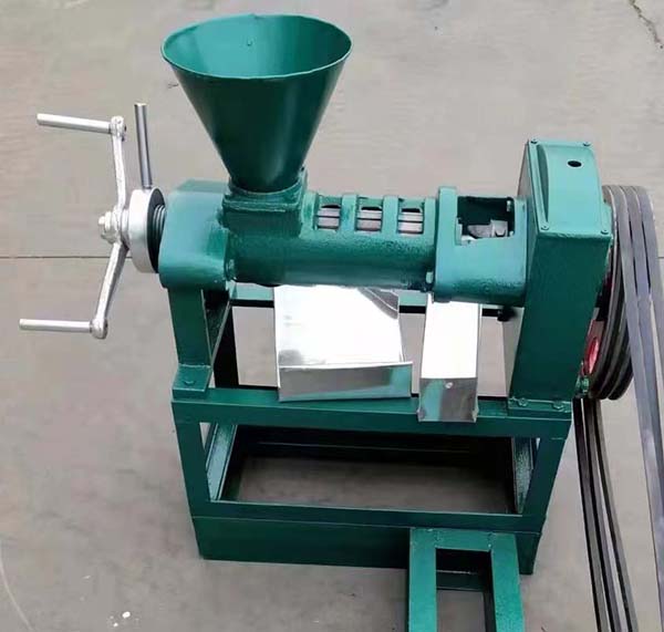 6YL-68型便攜式車載螺旋榨油機(jī)